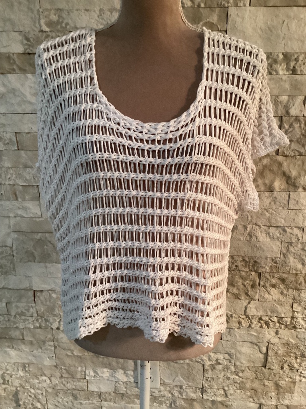 B&K Moda open-weave crochet knit top